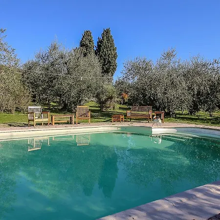 Le Pergole- بيت ضيافة *